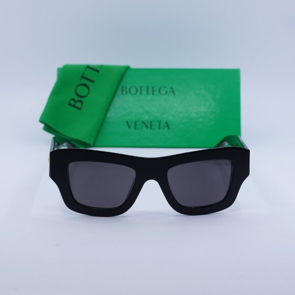 Bottega Veneta BV1357S 001 Square Sunglasses - Black/Grey - Picture 2 of 7